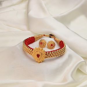 Kolhapuri Floral Pendant Choker Set