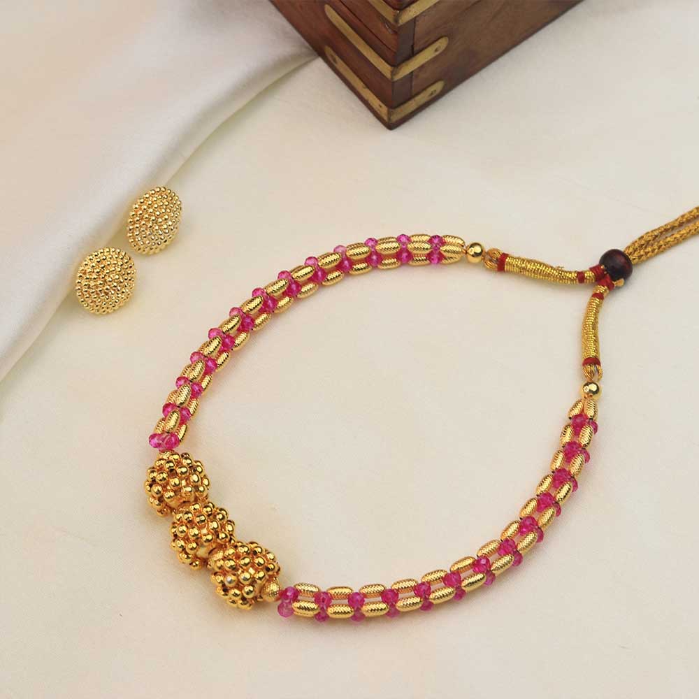 Pink gold bead necklace