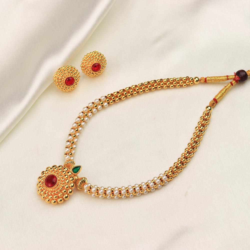 Floral Cluster Pendant Mangalsutra