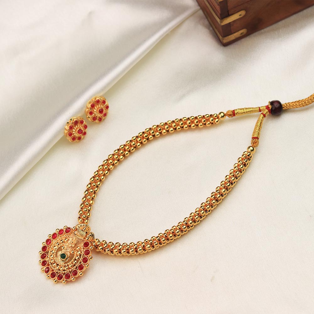 circular pendant mangalsutra