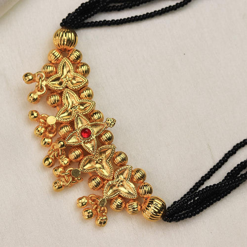 black bead mangalsutra gold pendant