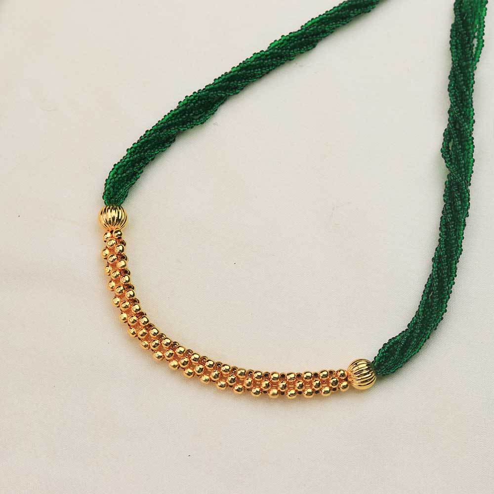 Green thread necklace with gold beads