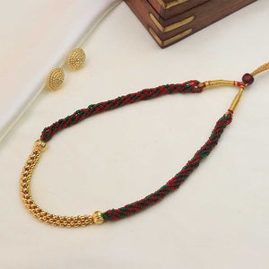 Red and green thread necklace