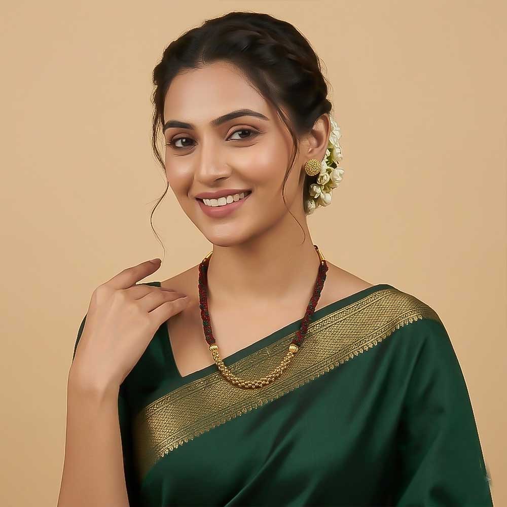 Dual Tone Thread Necklace