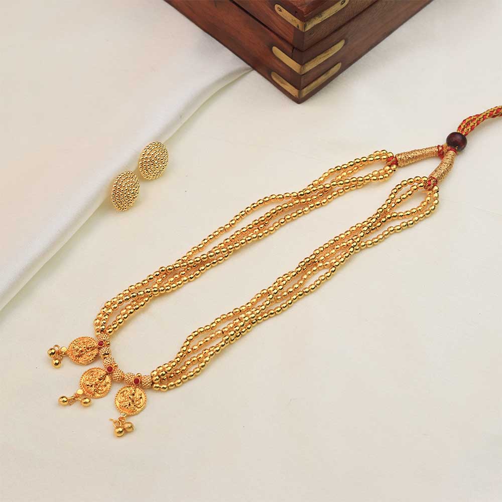 Gold layered floral choker