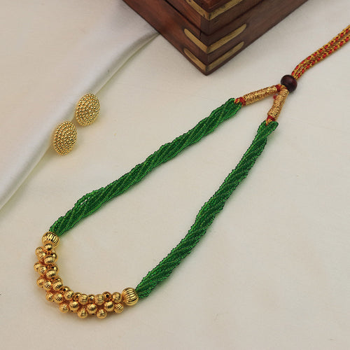 Simple gold bead choker