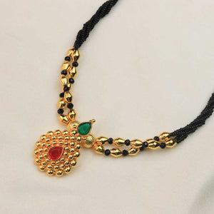 Single line gold bead necklace