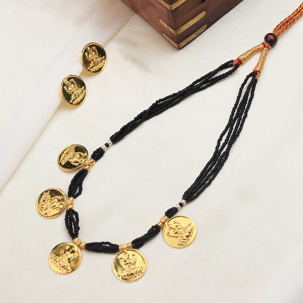 Coin mangalsutra