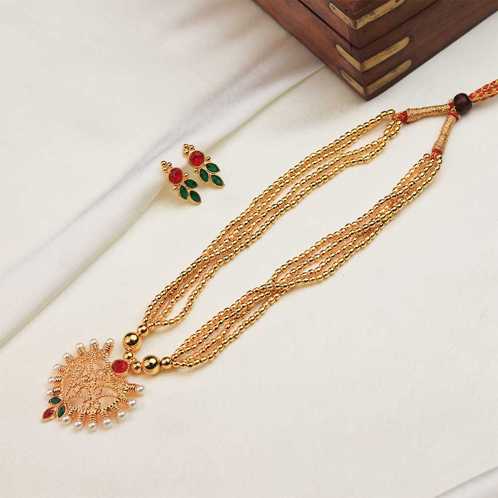 Black crystal necklace