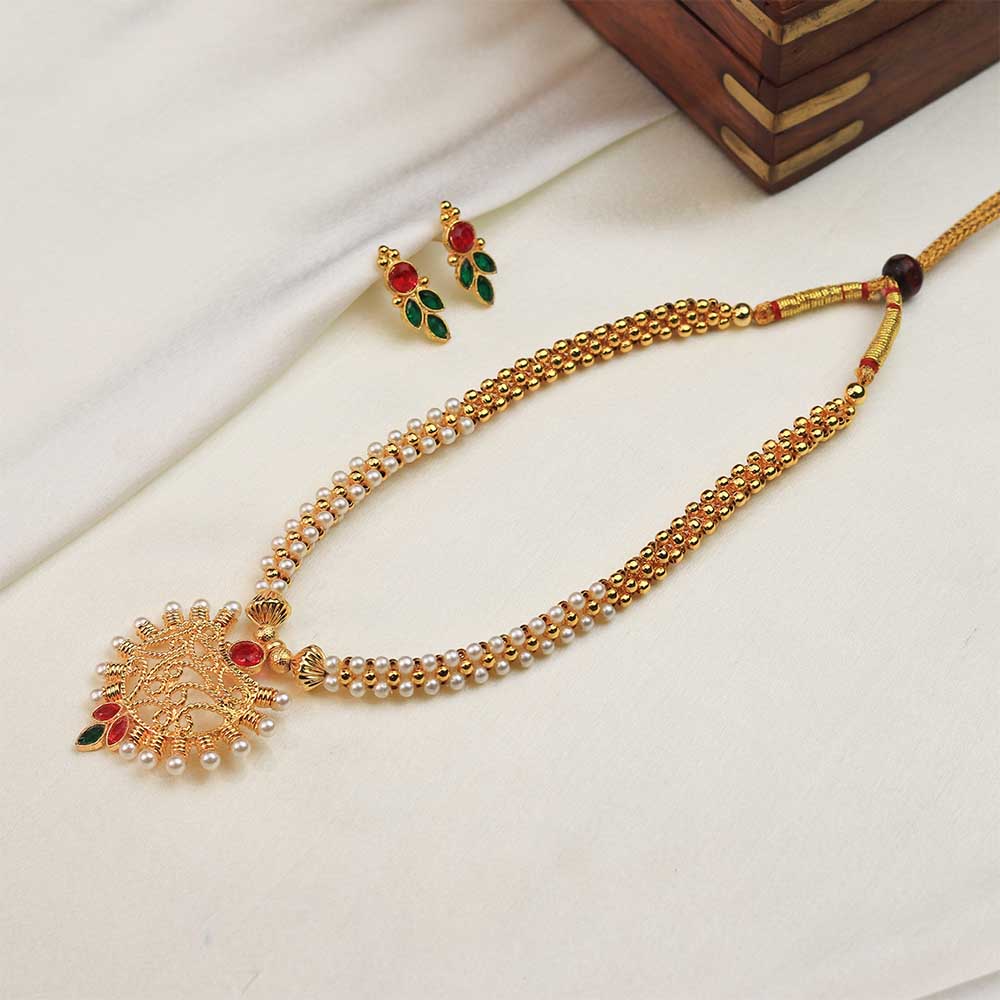 Red bead necklace