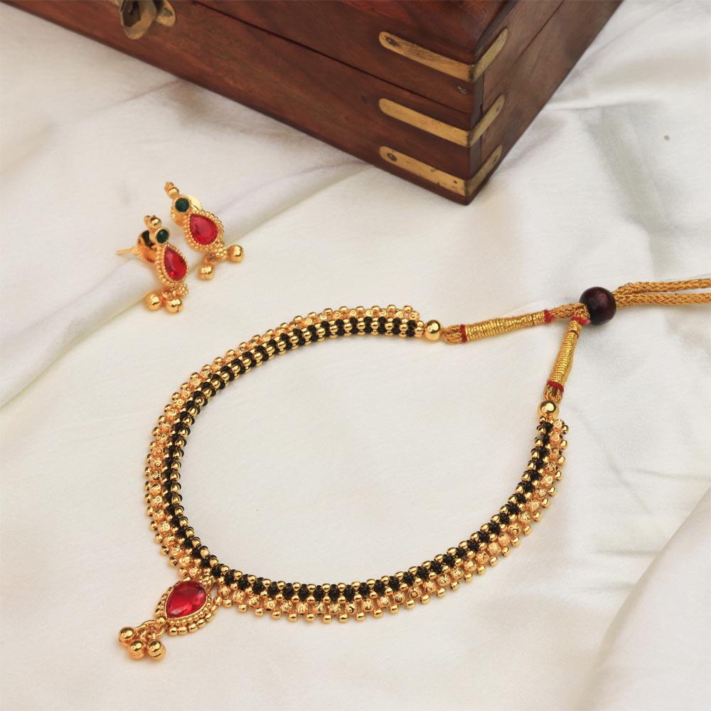  Floral temple jewellery necklace 