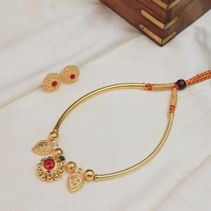 Royal style necklace 