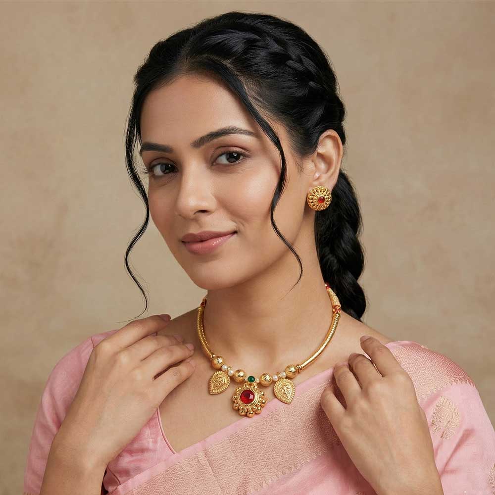  Royal style necklace 