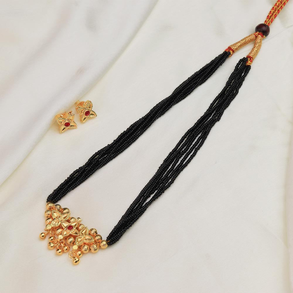Classic Motif Necklace