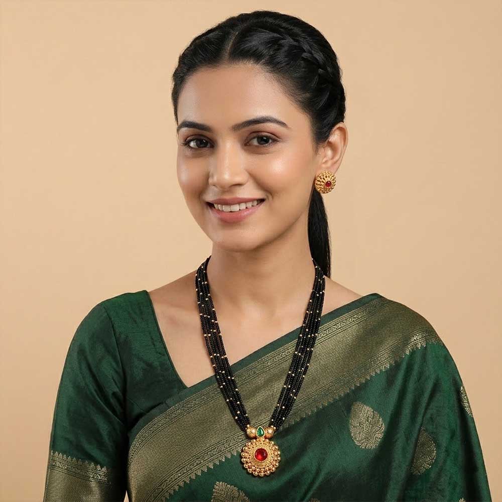  Multi-layered gold bead necklace 